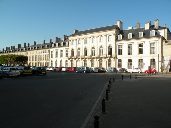  jolies façades, place de la Carrière